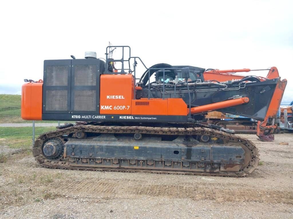 2023 Hitachi KMC600P-7 demolition excavator, side view 2023 Hitachi KMC600P-7 demolition excavator, side view
