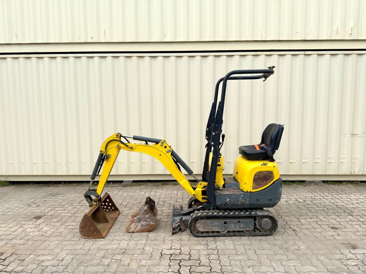 2019 Wacker Neuson 803 mini excavator, side view 2019 Wacker Neuson 803 mini excavator, side view