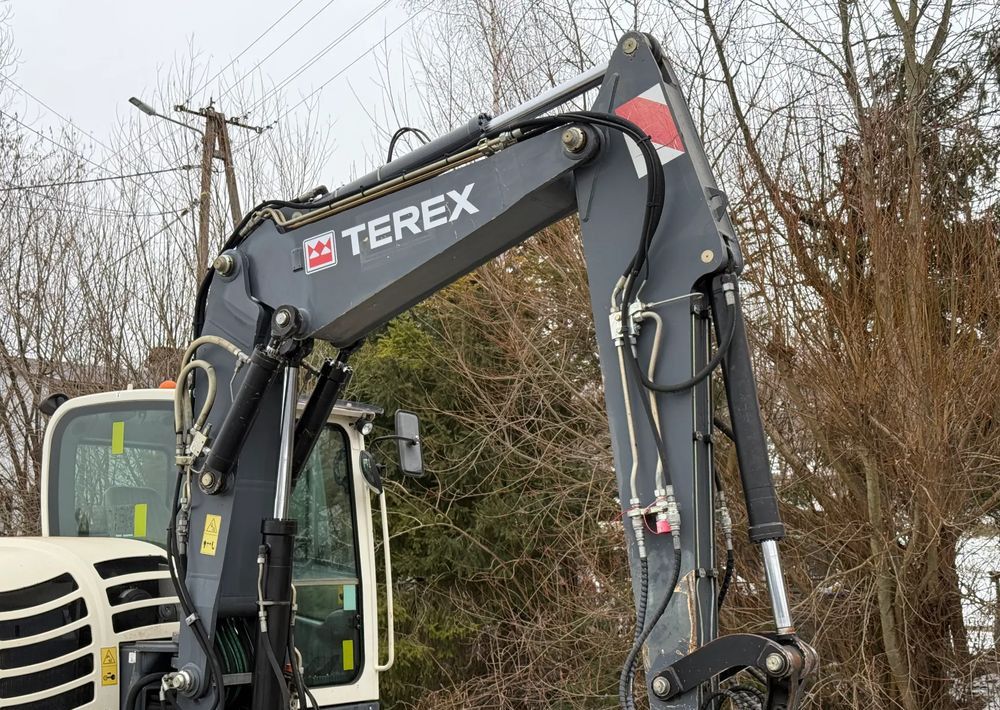 2013 Terex TW85 wheel excavator boom and cab view 2013 Terex TW85 wheel excavator boom and cab view