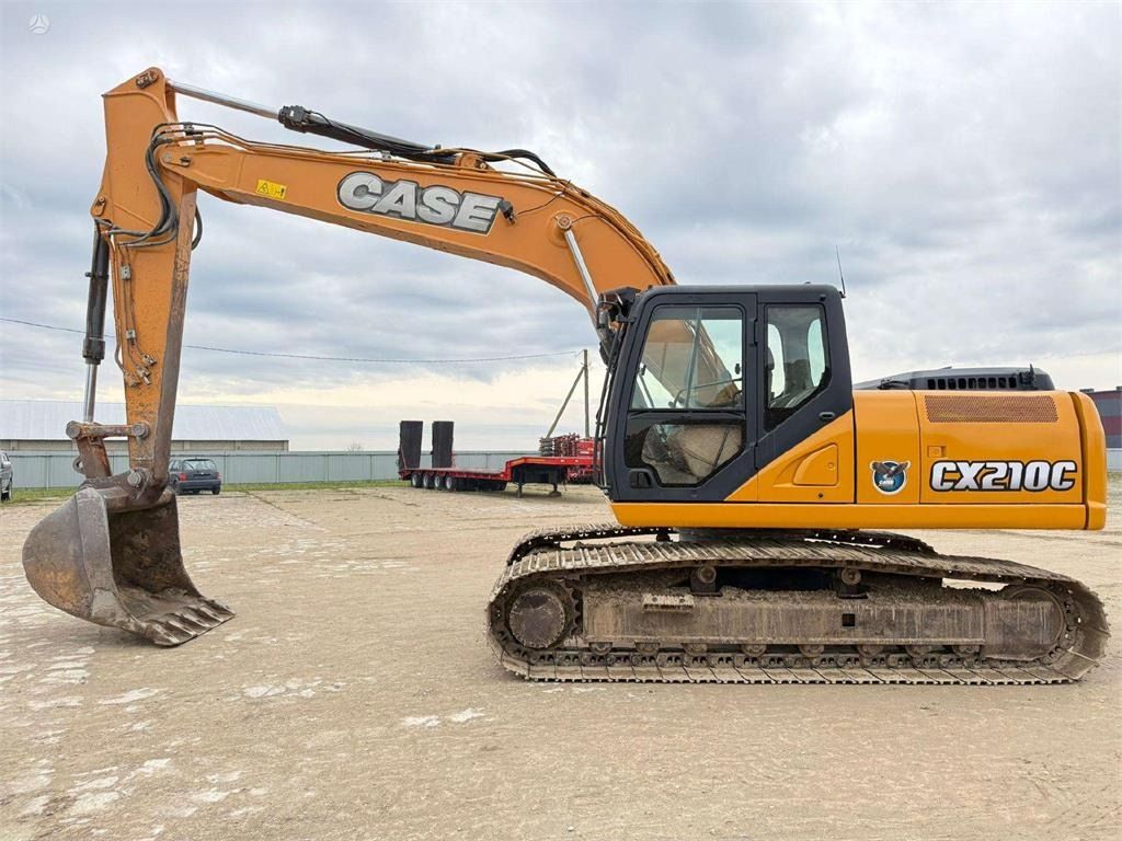 2013 CASE CX210C crawler excavator side view