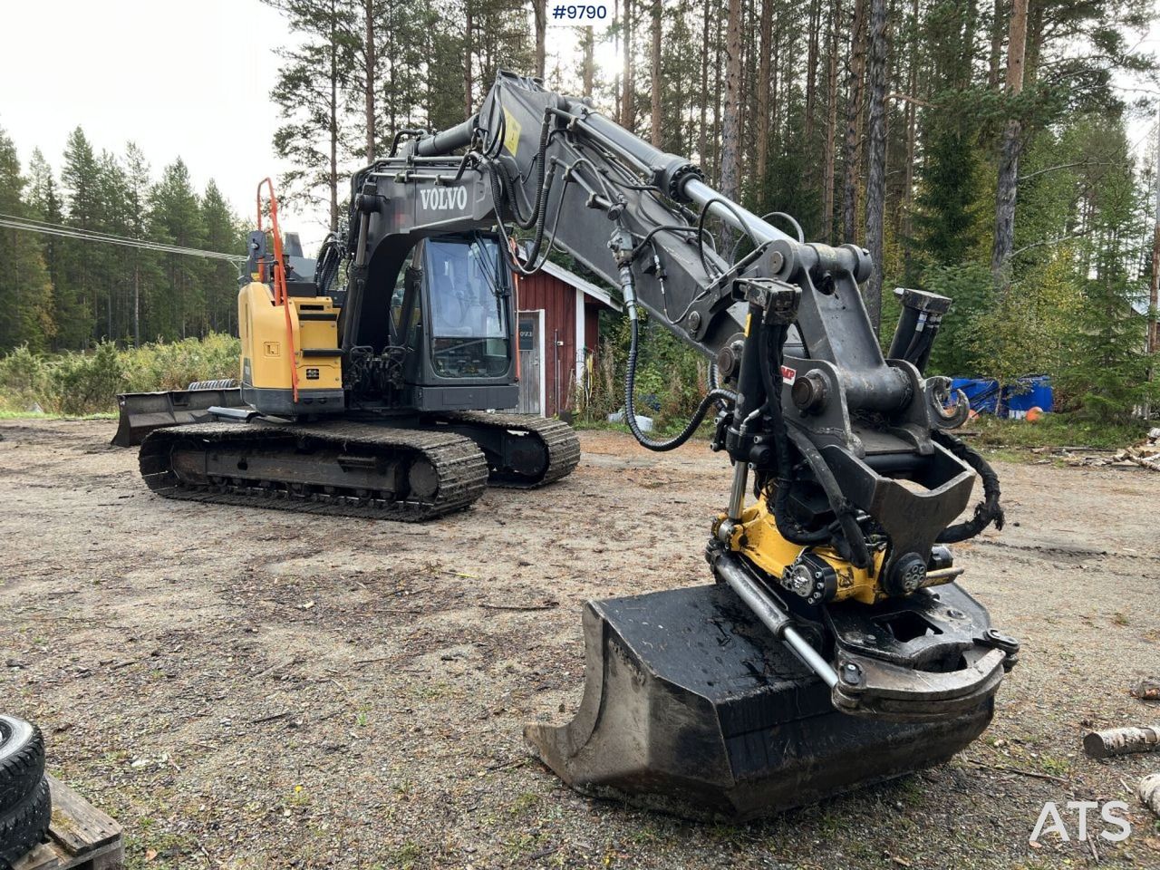 2017 Volvo ECR145EL crawler excavator, front three-quarter view 2017 Volvo ECR145EL crawler excavator, front three-quarter view