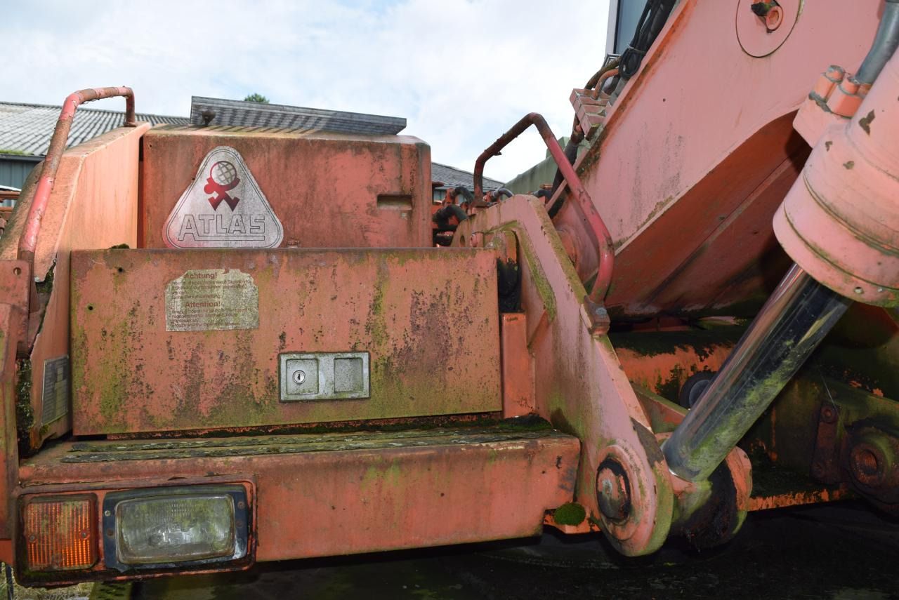 1996 Atlas 1404 M wheel excavator rear view