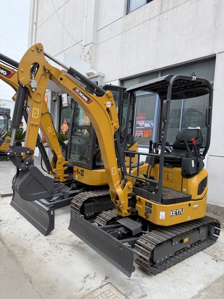 2026 XCMG XE17U mini excavator, front three-quarter view 2026 XCMG XE17U mini excavator, front three-quarter view