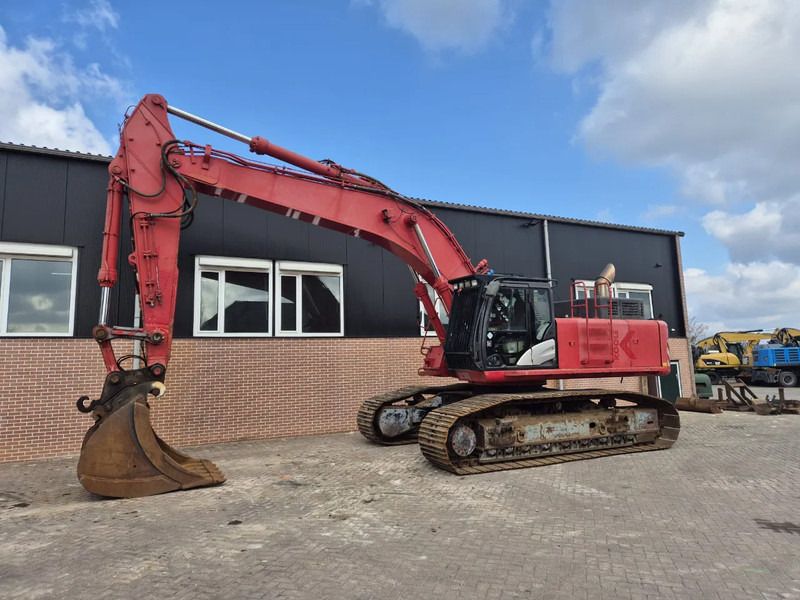 2015 Hitachi ZX470LCH-5B crawler excavator side view 2015 Hitachi ZX470LCH-5B crawler excavator side view
