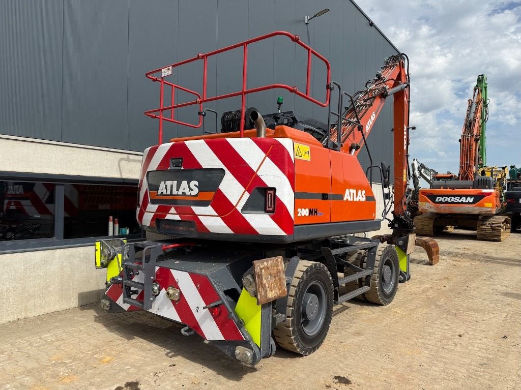 2023 Atlas 200MH material handler, rear three-quarter view 2023 Atlas 200MH material handler, rear three-quarter view