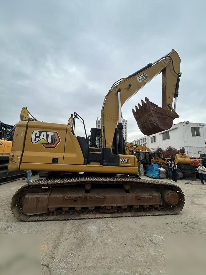 2019 Caterpillar 330 crawler excavator, side view