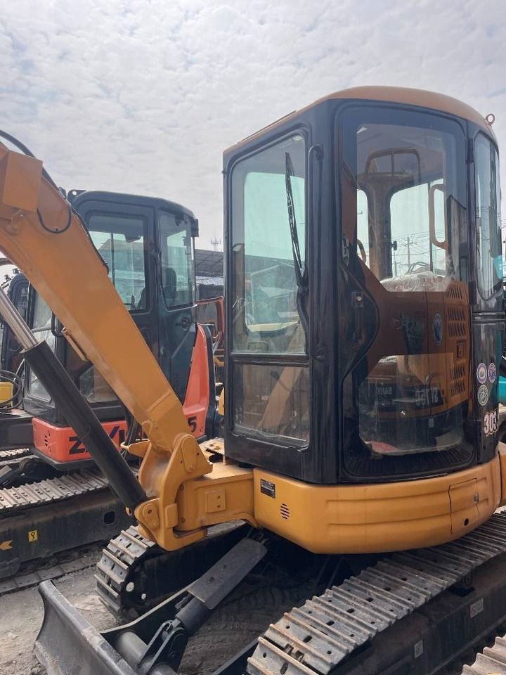 2024 Caterpillar 303.5 mini excavator, side profile view 2024 Caterpillar 303.5 mini excavator, side profile view