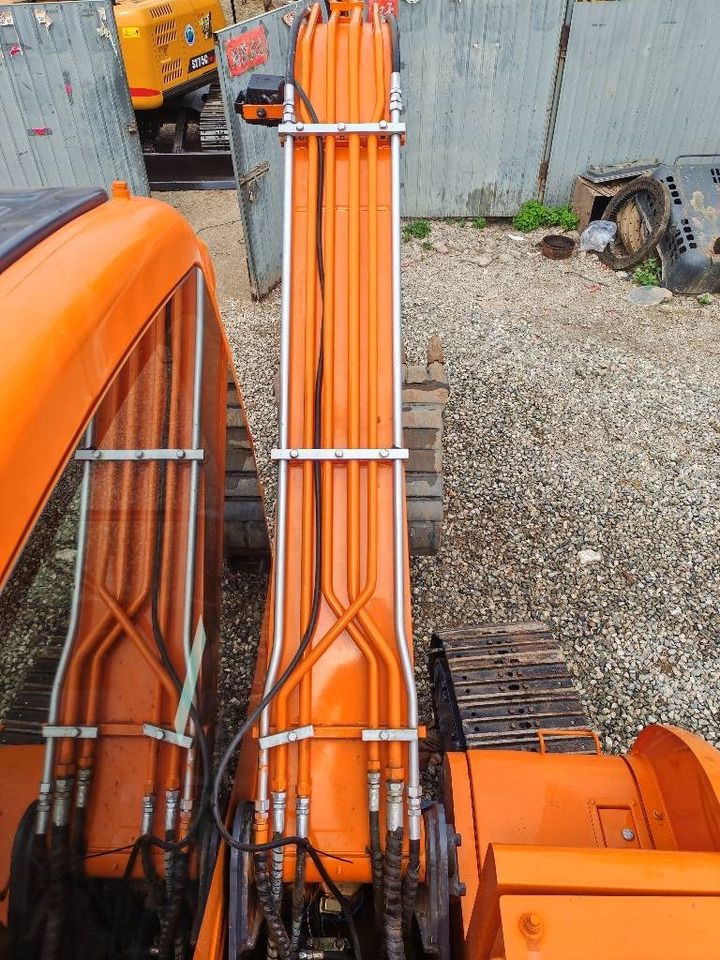 2023 Doosan DX75-9C mini excavator boom view 2023 Doosan DX75-9C mini excavator boom view