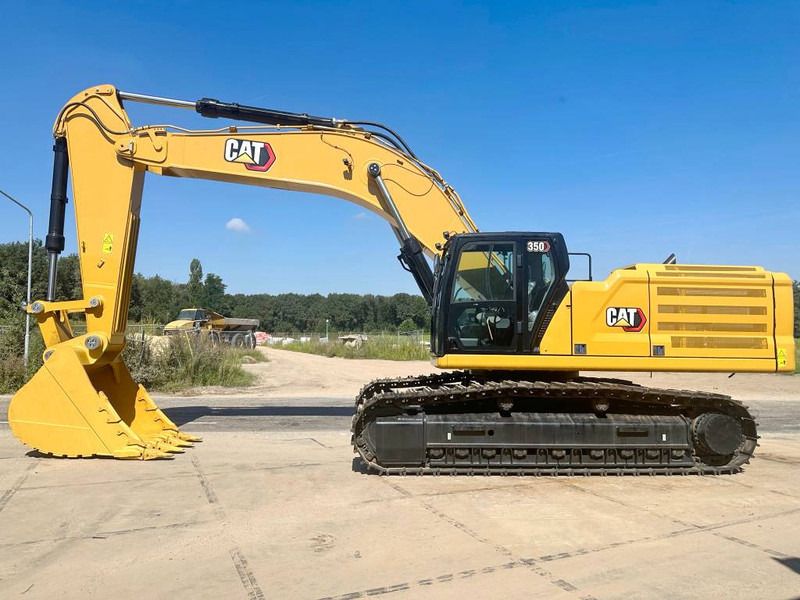 2022 Caterpillar 350 crawler excavator, side view