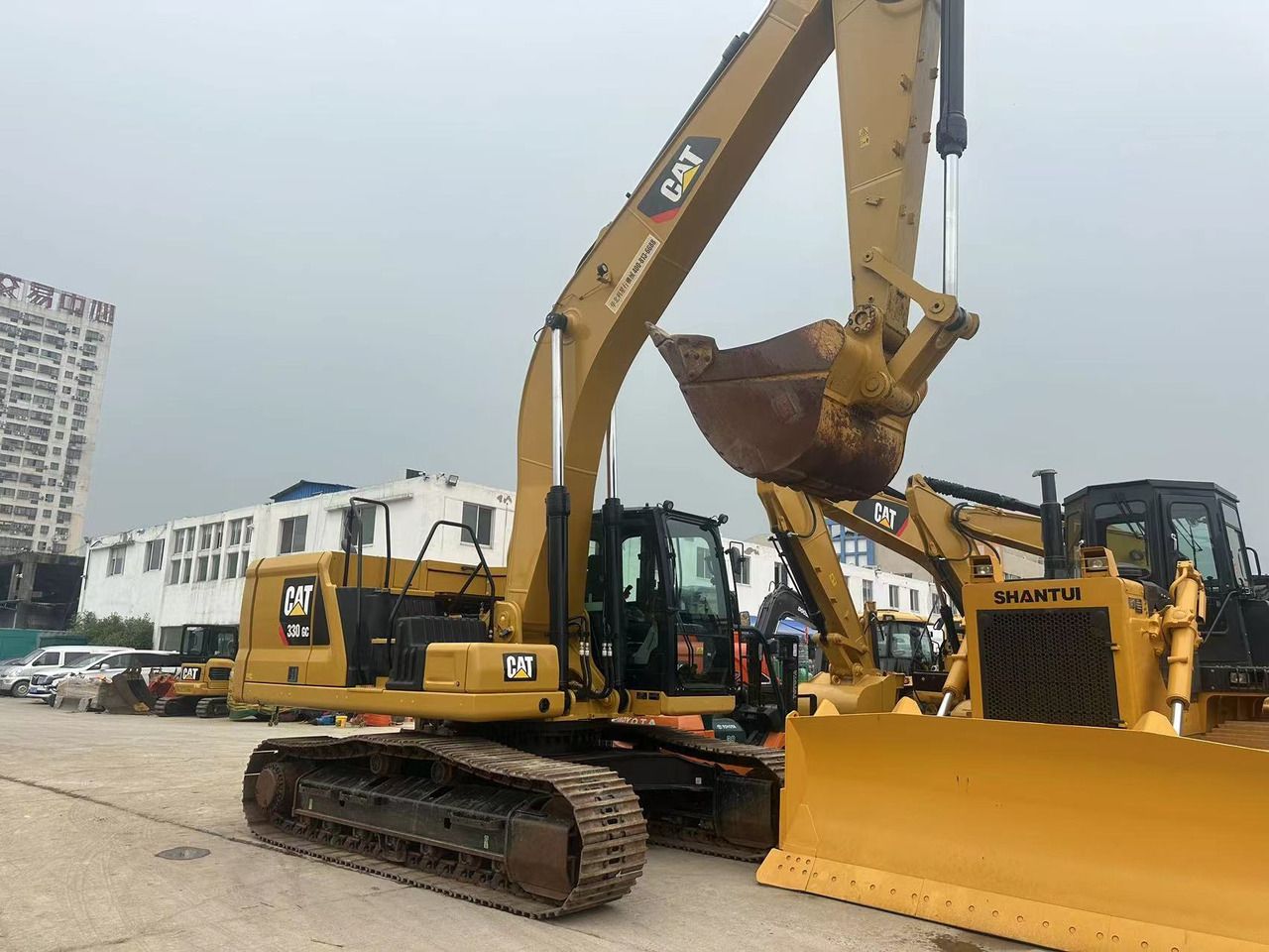 2020 Caterpillar 330GC crawler excavator, side view