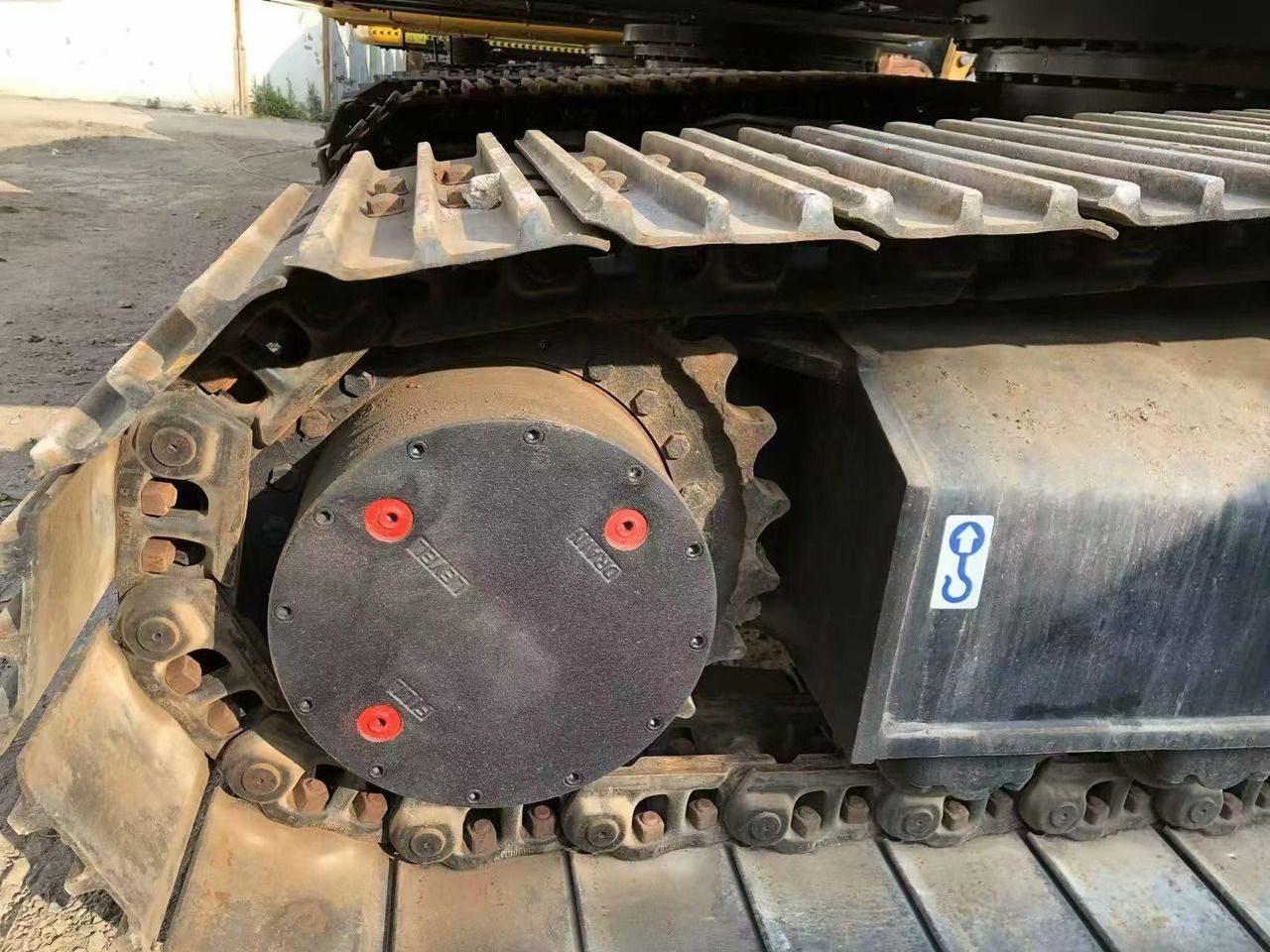 2021 Sany SY215C crawler excavator track drive detail 2021 Sany SY215C crawler excavator track drive detail