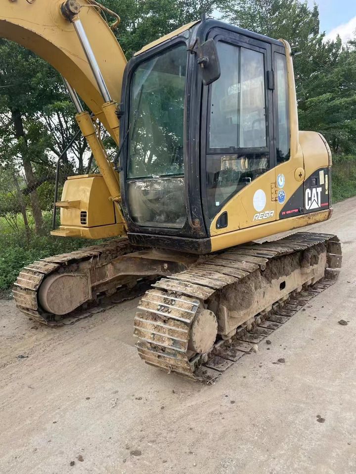 2022 Caterpillar 311C crawler excavator, side view