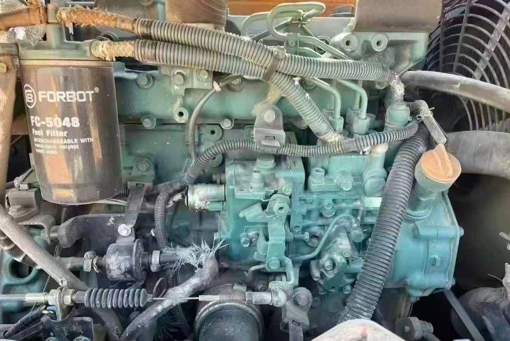 2025 Volvo EC80D engine compartment view 2025 Volvo EC80D engine compartment view