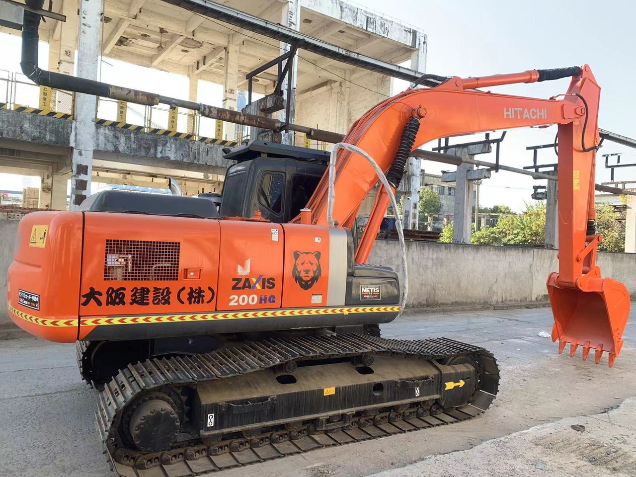 2015 Hitachi ZAXIS 200HG crawler excavator side view 2015 Hitachi ZAXIS 200HG crawler excavator side view
