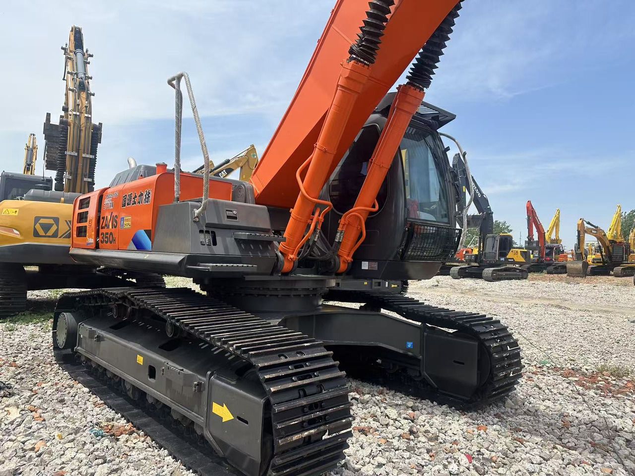 2024 Hitachi Zaxis 350H crawler excavator, side view