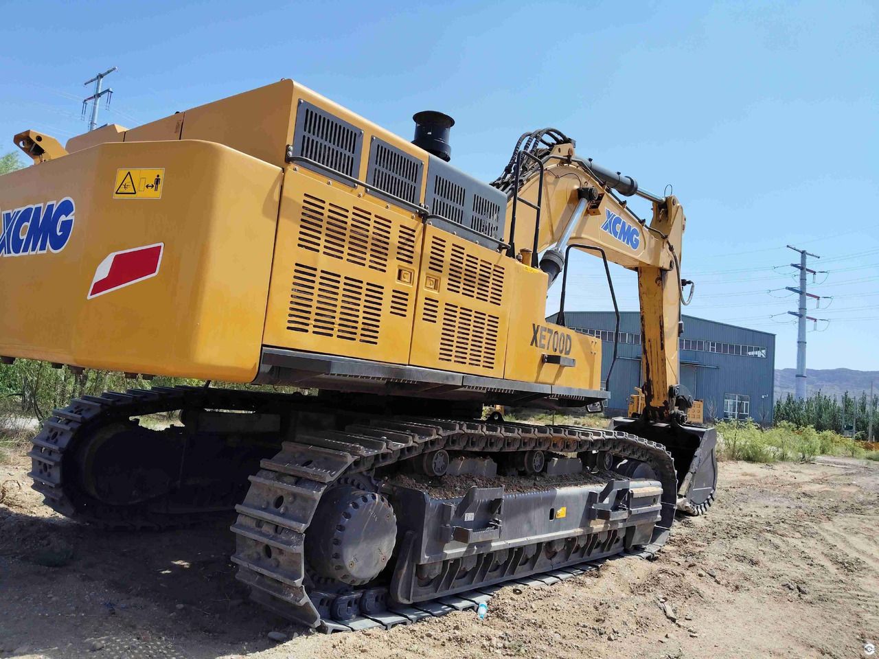 2017 XCMG XE700D crawler excavator, rear three-quarter view 2017 XCMG XE700D crawler excavator, rear three-quarter view