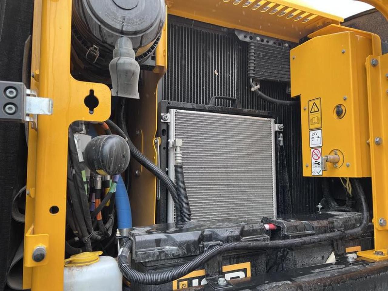 2021 JCB JS145W wheel excavator engine compartment view 2021 JCB JS145W wheel excavator engine compartment view