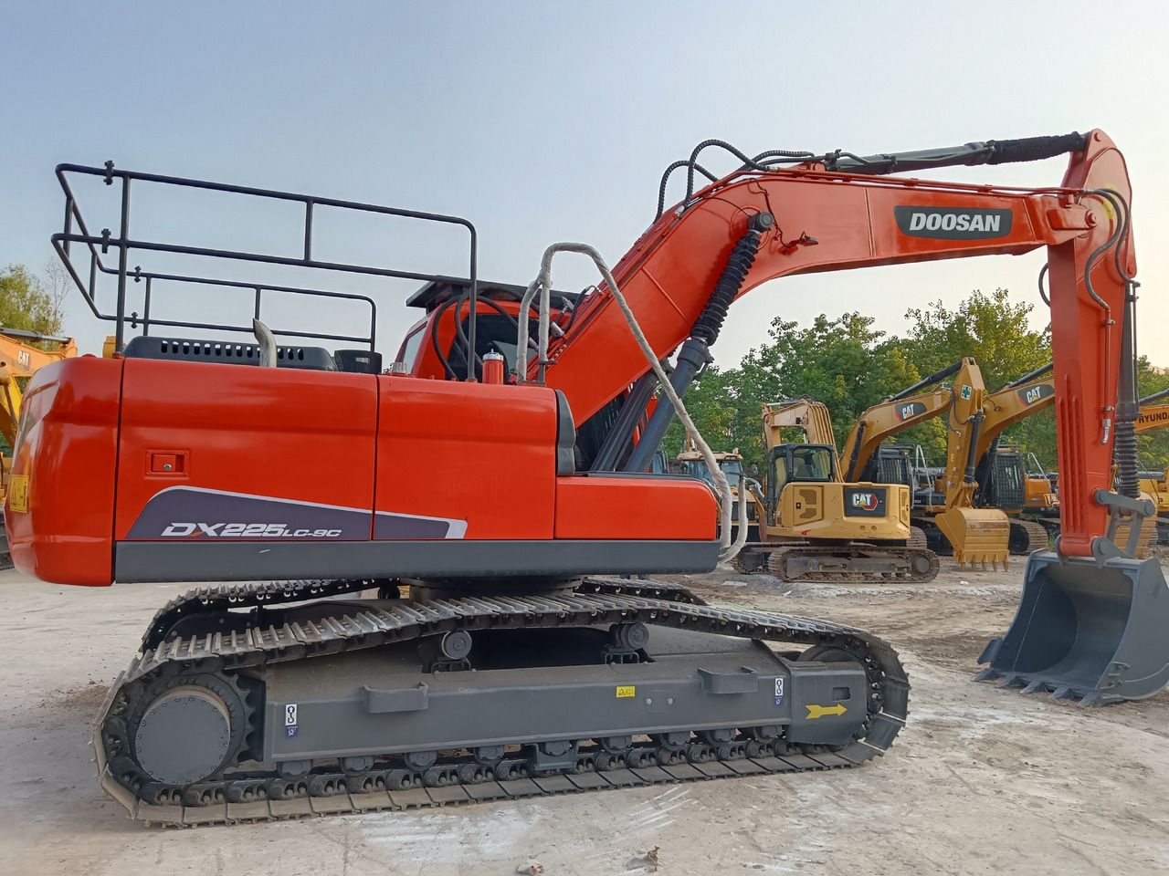 2024 Doosan DX225LC-9C crawler excavator, side view 2024 Doosan DX225LC-9C crawler excavator, side view