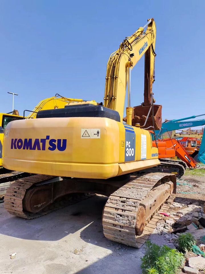 2018 Komatsu PC300-7 crawler excavator, rear three-quarter view