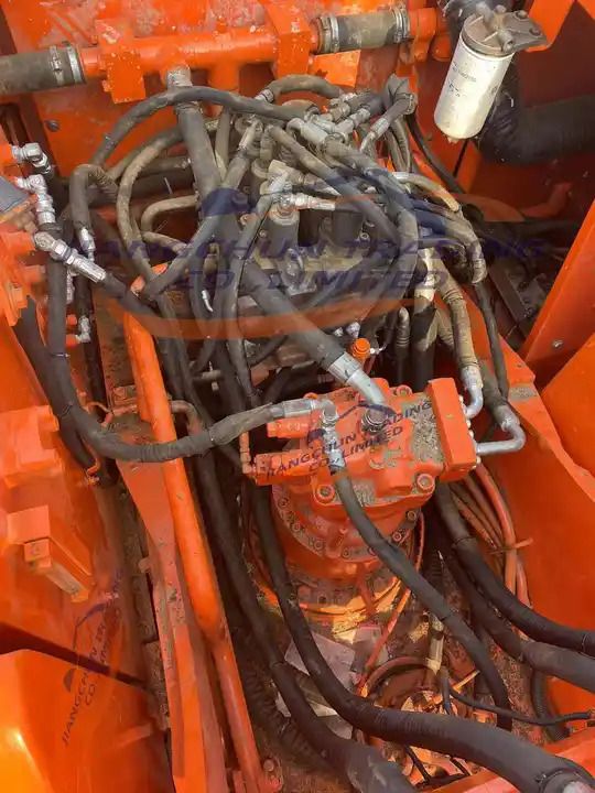 2020 Doosan DH220LC-7 crawler excavator engine compartment view