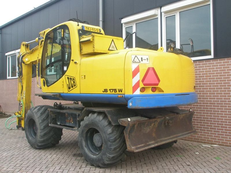 2008 JCB JS175W wheel excavator rear three-quarter view 2008 JCB JS175W wheel excavator rear three-quarter view