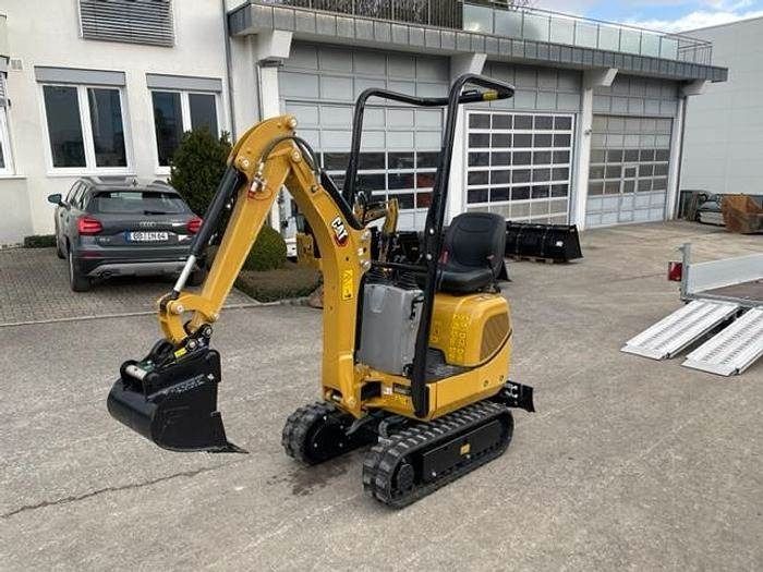 2021 Caterpillar 300.9D mini excavator, front three-quarter view 2021 Caterpillar 300.9D mini excavator, front three-quarter view