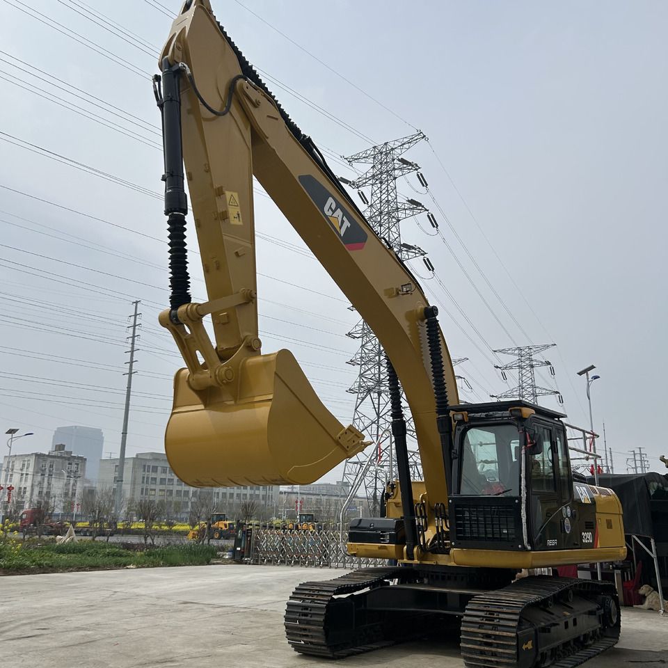 2020 Caterpillar 329D crawler excavator, front three-quarter view 2020 Caterpillar 329D crawler excavator, front three-quarter view