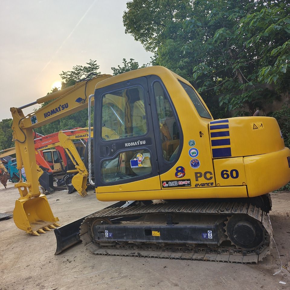 2023 Komatsu PC60 Avance Minibagger, Seitenansicht