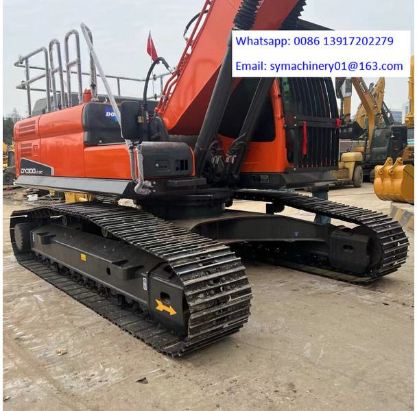 2024 Doosan DX300LC crawler excavator, rear three-quarter view 2024 Doosan DX300LC crawler excavator, rear three-quarter view