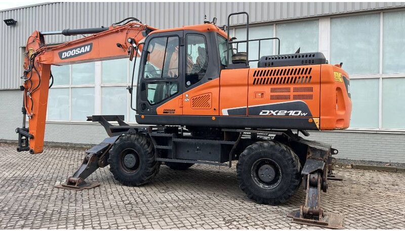 2020 Doosan DX210W-5 wheel excavator side view