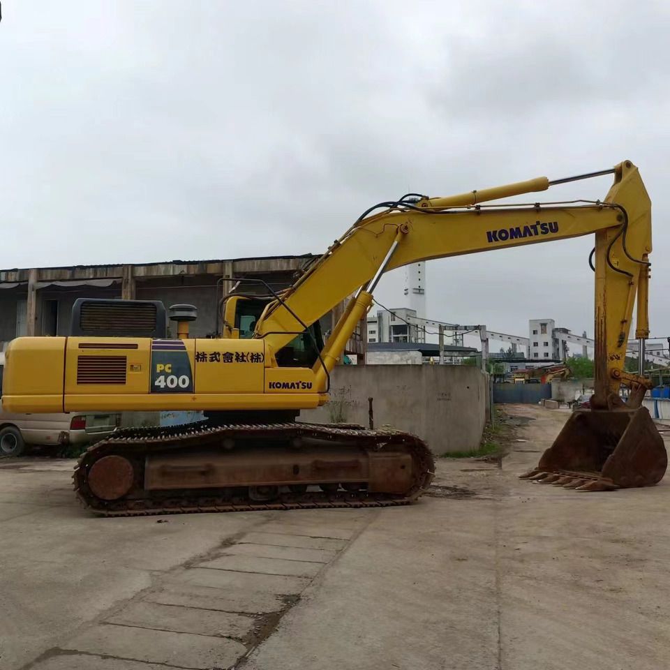 2016 Komatsu PC400-8 Crawler Excavator