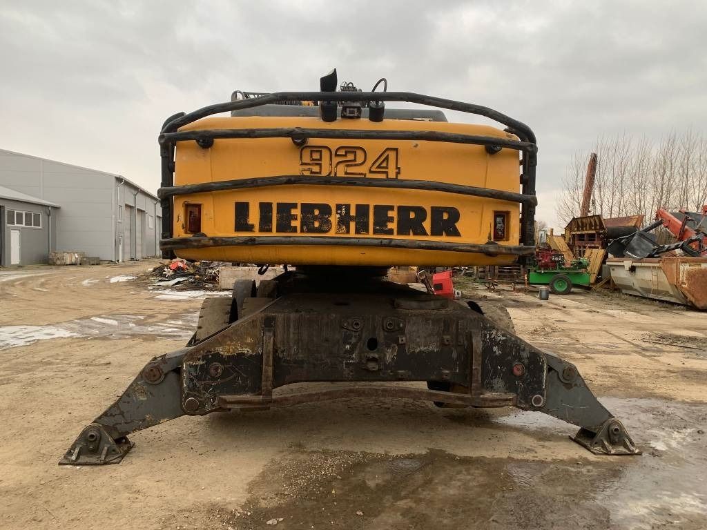 2012 Liebherr 924 material handler rear view 2012 Liebherr 924 material handler rear view