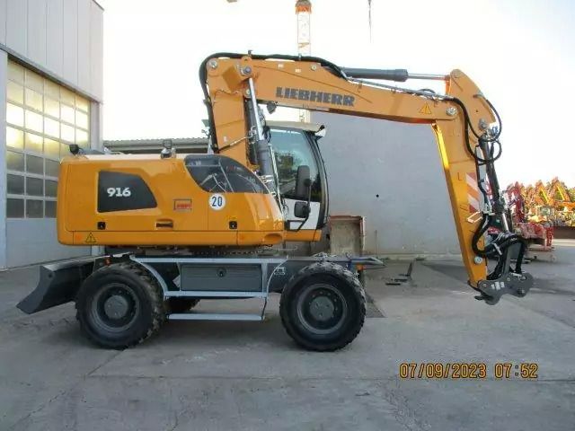2023 Liebherr A916 wheel excavator side view 2023 Liebherr A916 wheel excavator side view