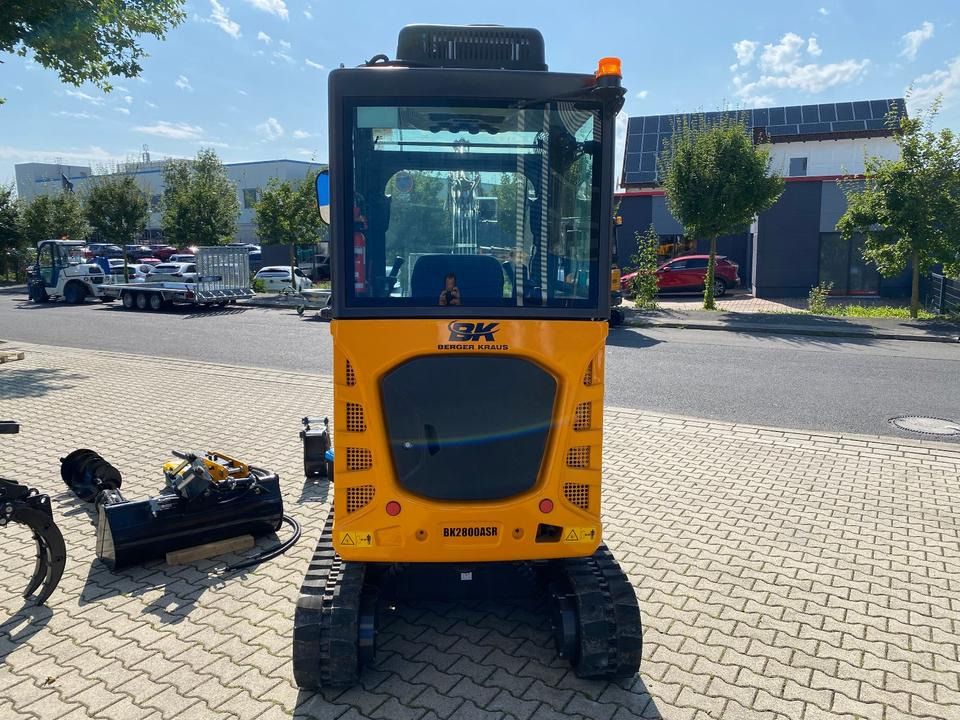 Berger Kraus BK2800ASR mini excavator, front view