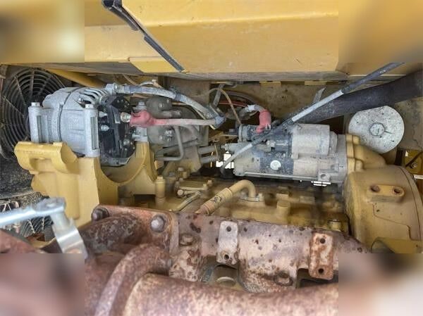 2021 Caterpillar 320GC engine compartment view 2021 Caterpillar 320GC engine compartment view