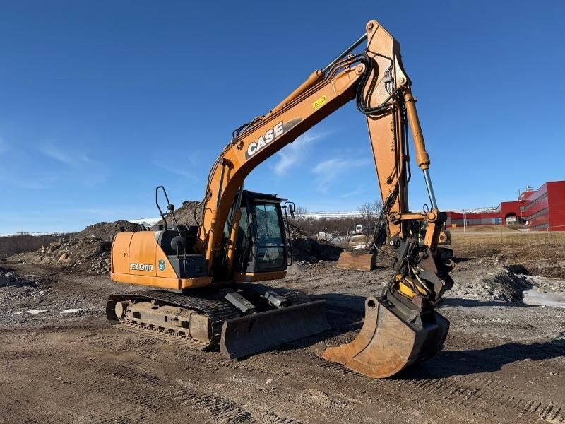 2011 Case CX130B excavator, side view