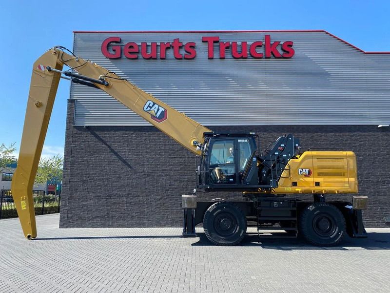 2022 Caterpillar MH3040 material handler, side profile view 2022 Caterpillar MH3040 material handler, side profile view