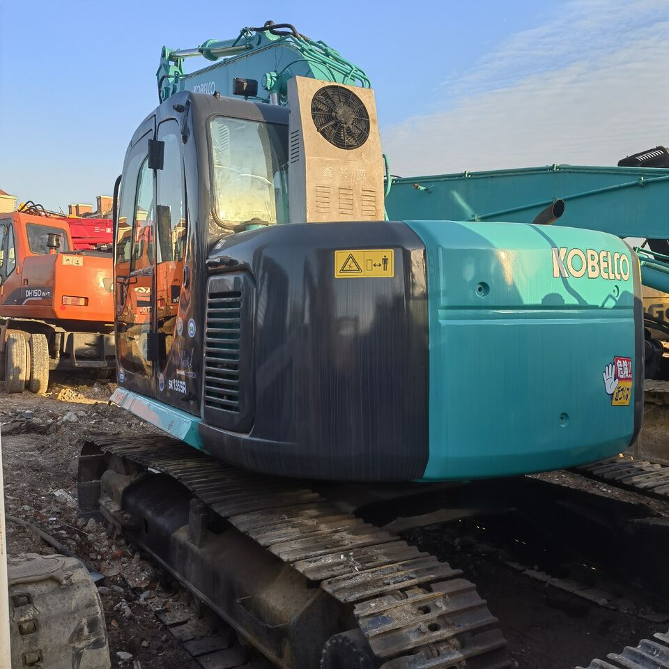2024 Kobelco SK135SR crawler excavator, rear three-quarter view 2024 Kobelco SK135SR crawler excavator, rear three-quarter view