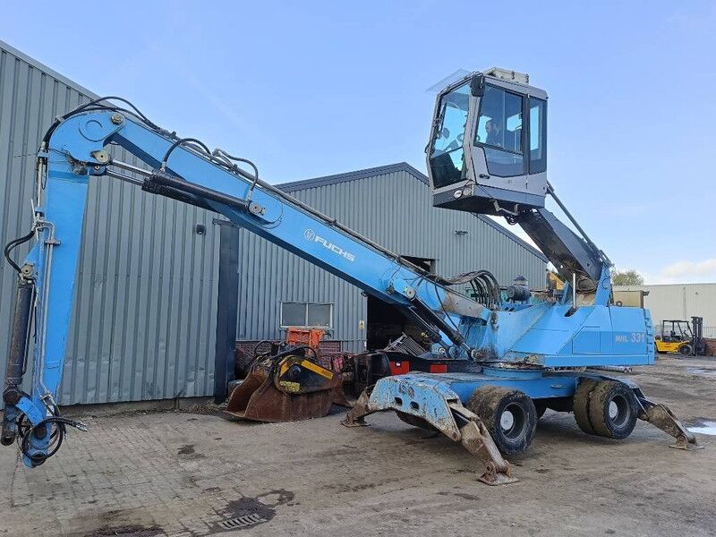 2010 Fuchs MHL331 material handler, side view 2010 Fuchs MHL331 material handler, side view