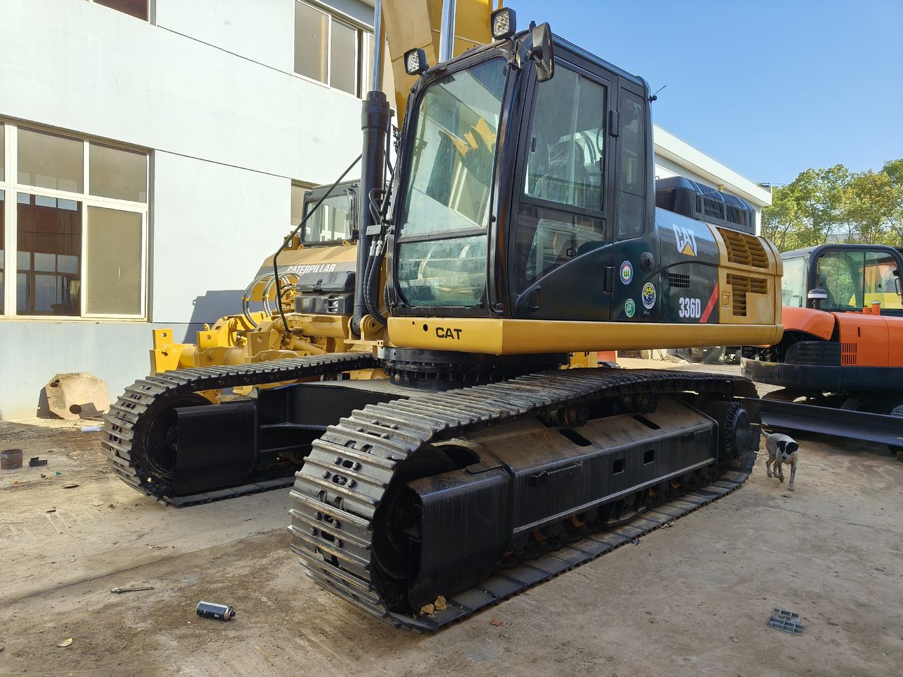 Caterpillar 336D crawler excavator, front three-quarter view