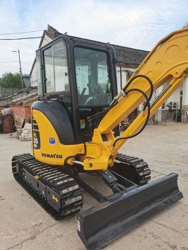 2024 Komatsu PC35 MR mini excavator, front three-quarter view 2024 Komatsu PC35 MR mini excavator, front three-quarter view