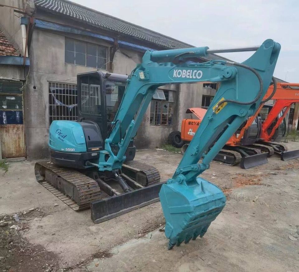 2018 Kobelco SK55SR crawler excavator, side view 2018 Kobelco SK55SR crawler excavator, side view