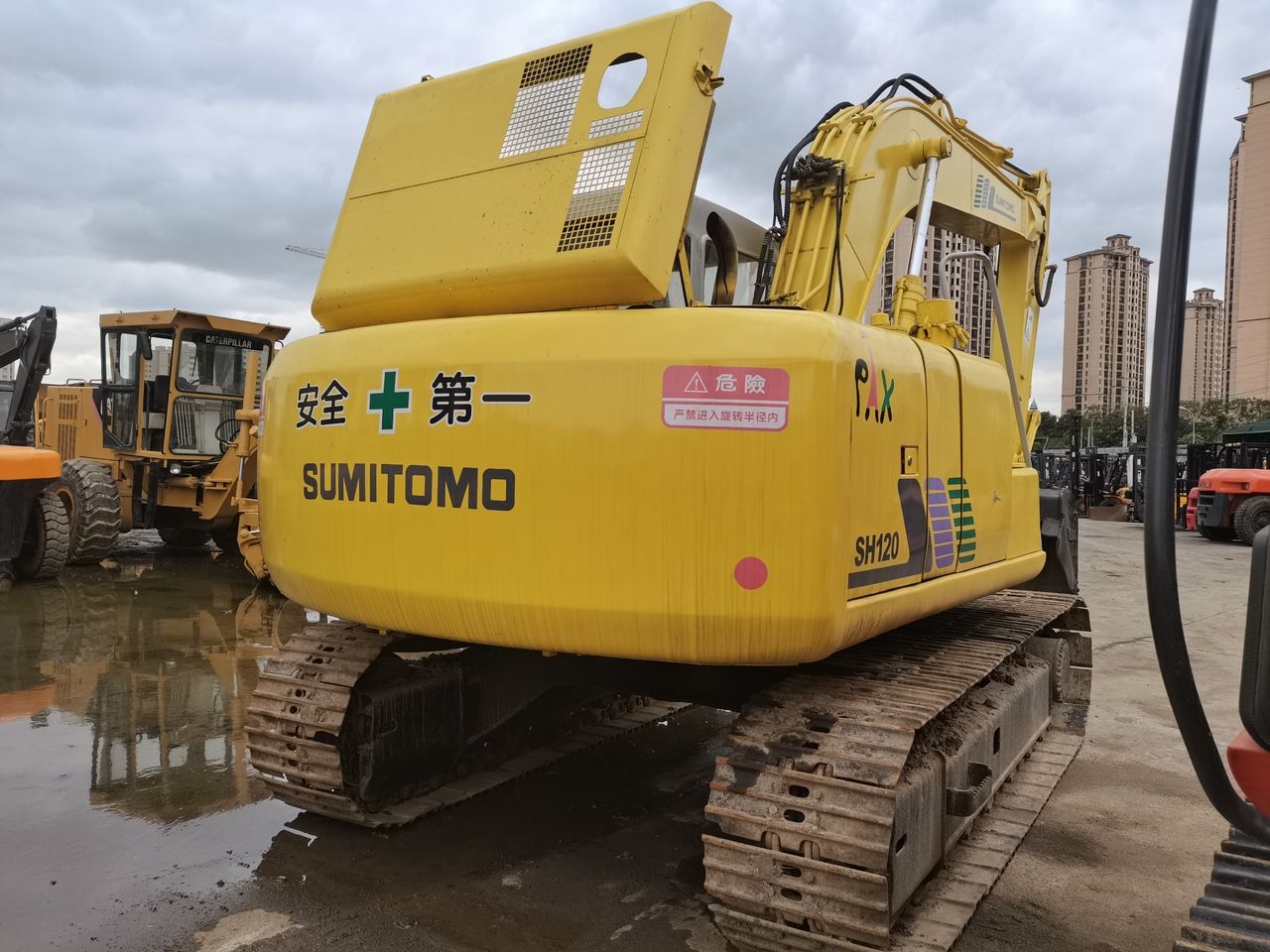 2018 Sumitomo SH120 crawler excavator, rear view
