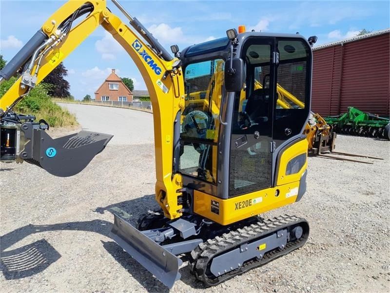 XCMG XE20E mini excavator, side view XCMG XE20E mini excavator, side view