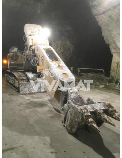 2015 Liebherr R944C LITRONIC crawler excavator, front three-quarter view 2015 Liebherr R944C LITRONIC crawler excavator, front three-quarter view