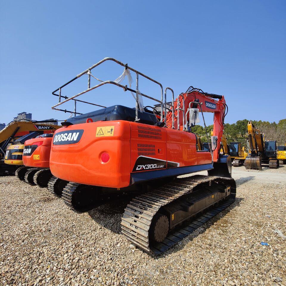 2023 Doosan DX300LC-9C crawler excavator, rear three-quarter view 2023 Doosan DX300LC-9C crawler excavator, rear three-quarter view