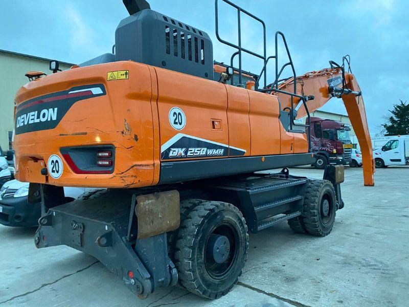 2023 Doosan DX 250 WMH wheel excavator rear view 2023 Doosan DX 250 WMH wheel excavator rear view