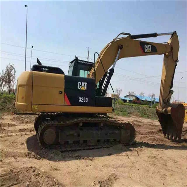 2016 Caterpillar 329D crawler excavator, side view 2016 Caterpillar 329D crawler excavator, side view