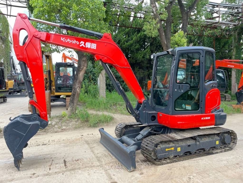 2023 Kubota KX165-5 mini excavator, side view 2023 Kubota KX165-5 mini excavator, side view