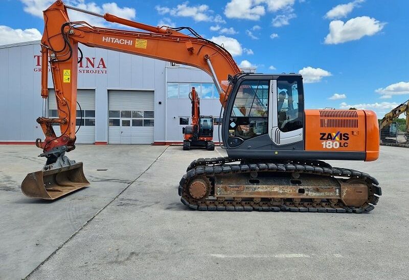 2012 Hitachi Zaxis 180LC crawler excavator, side profile view 2012 Hitachi Zaxis 180LC crawler excavator, side profile view